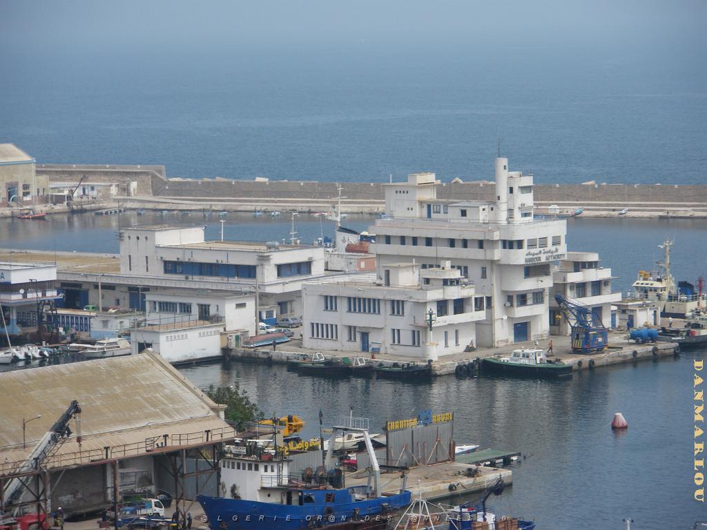 ORAN 2009 CAPITAINERIE DU PORT.JPG